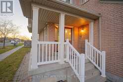 2 LAHORE CRESCENT | Markham Ontario | Slide Image Three