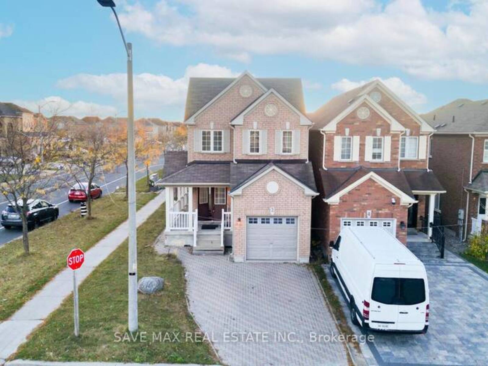 2 LAHORE CRESCENT, Markham, Ontario L3S 0A5