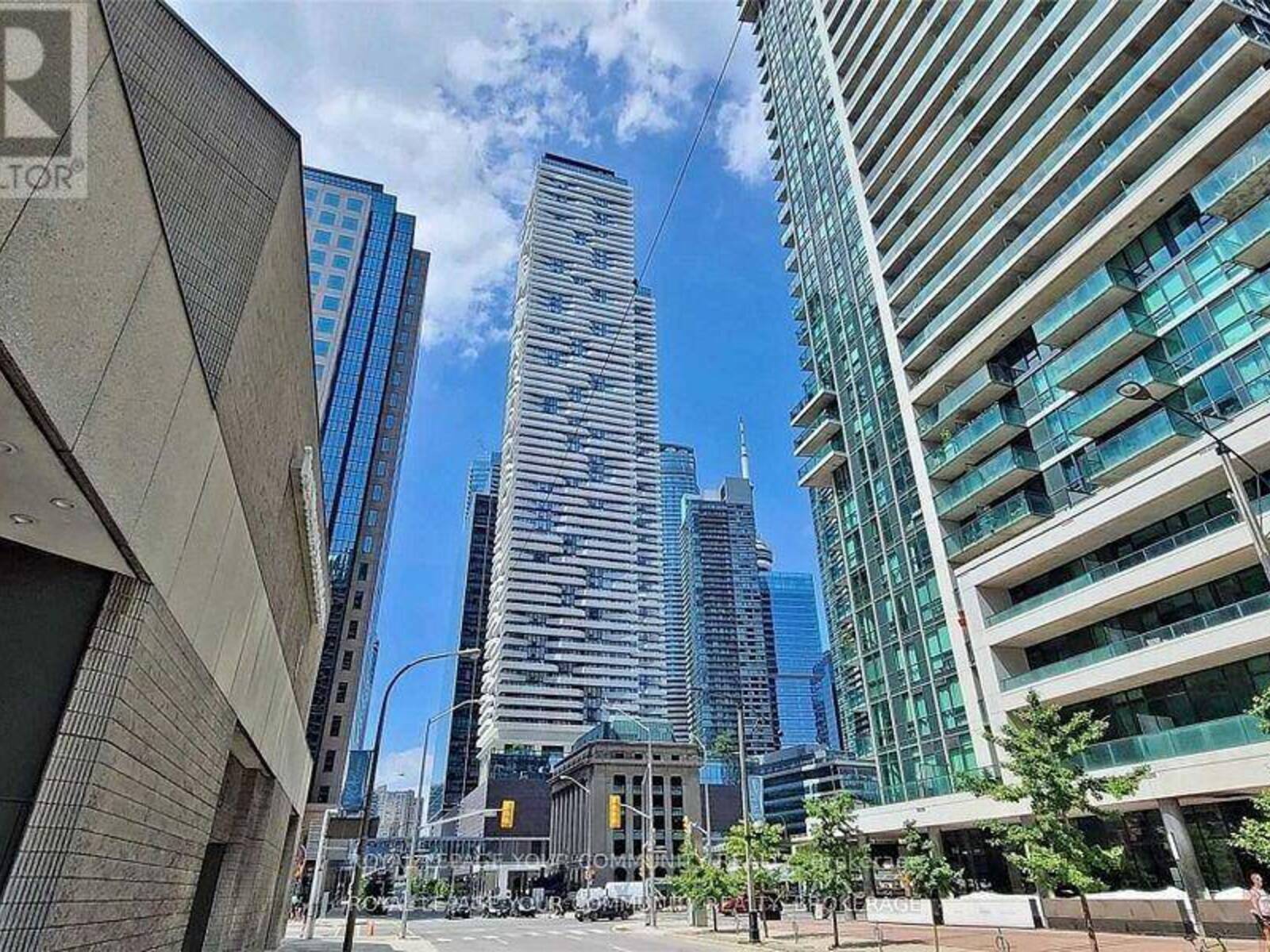 2407 - 100 HARBOUR STREET, Toronto, Ontario M5J 0B5