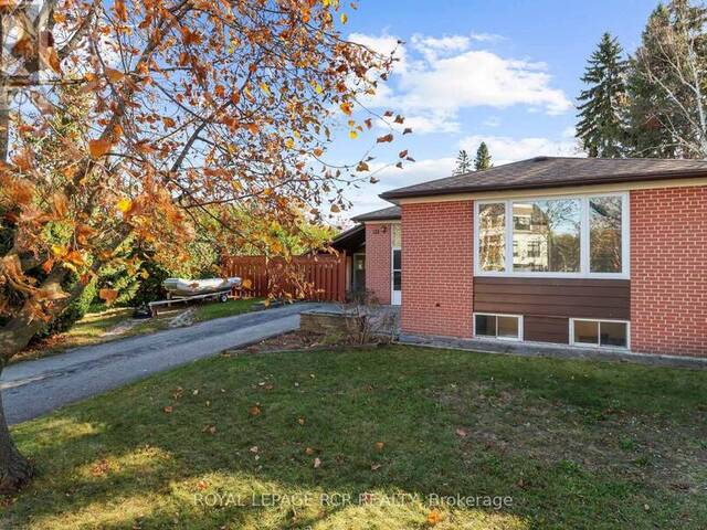 11 JOHNSON ROAD Aurora Ontario, L4G 2A3