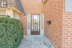 8 - 4192 LONGMOOR DRIVE | Burlington Ontario | Slide Image Four