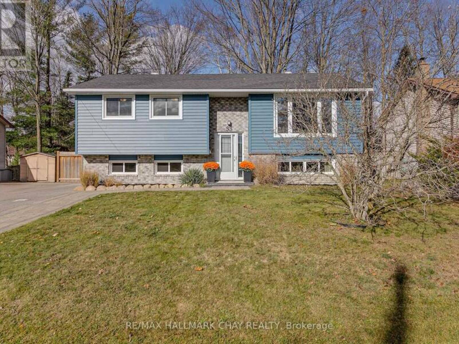 33 TREE TOP STREET, Essa, Ontario L0M 1B2