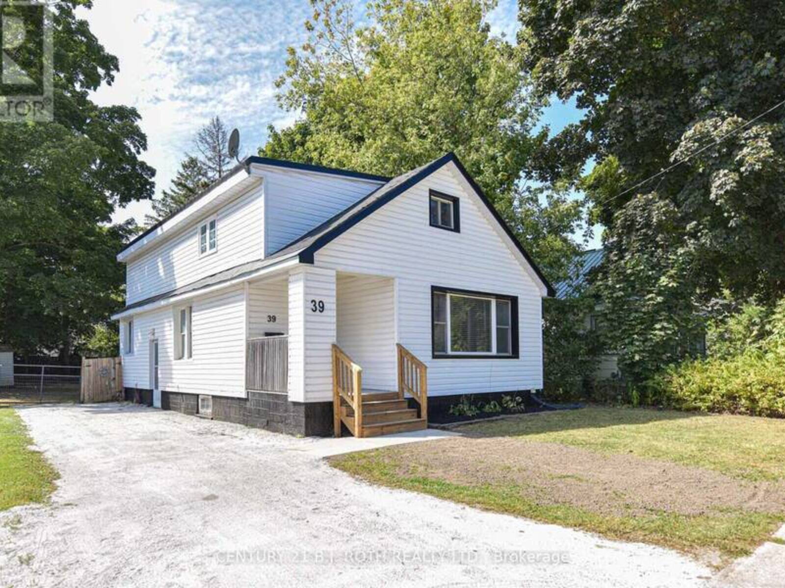 39 WESTMOUNT DRIVE S, Orillia, Ontario L3V 6C8