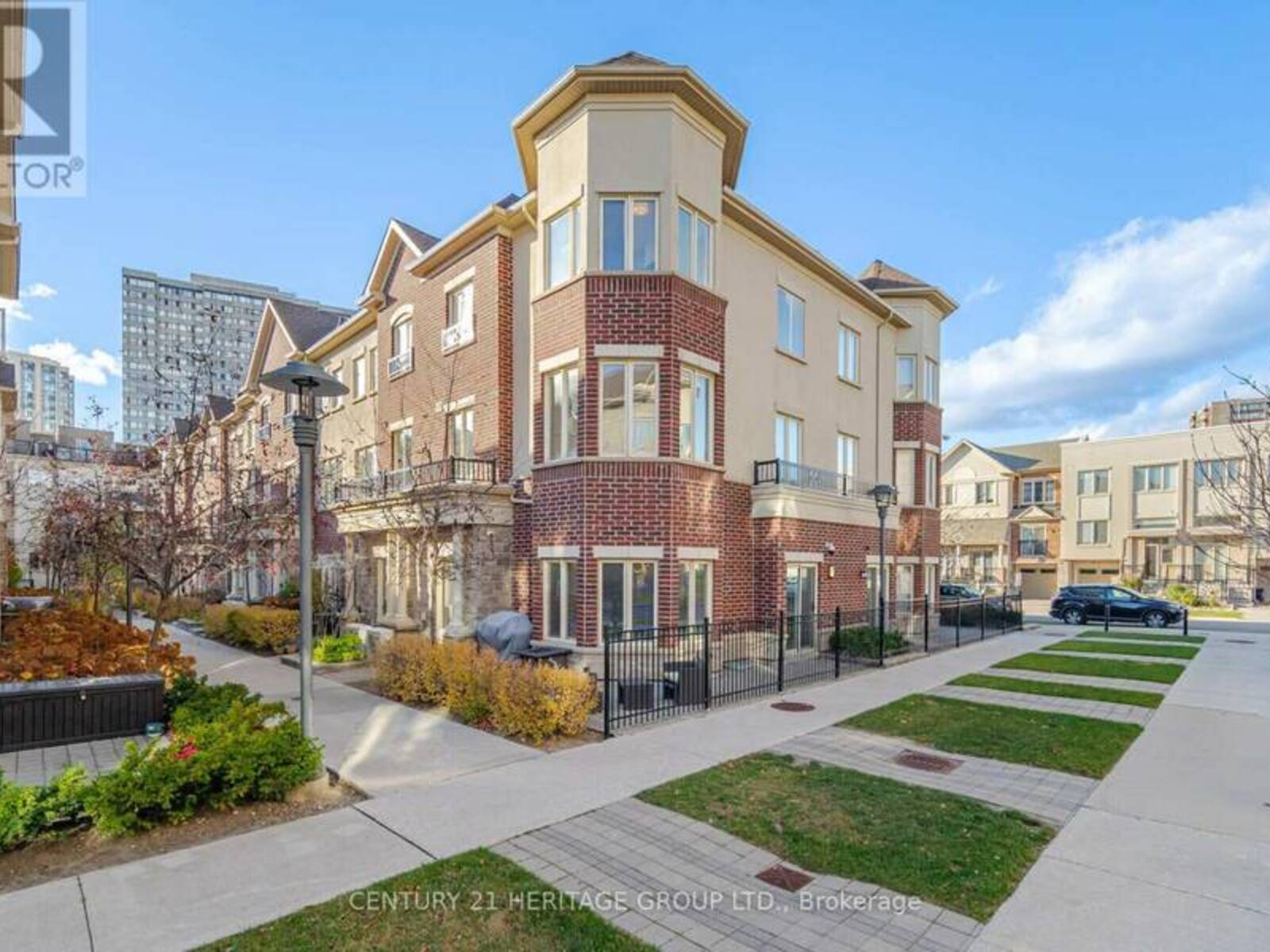 65 - 23 CONEFLOWER CRESCENT, Toronto, Ontario M2R 0A5