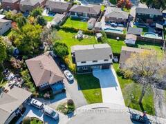 117 LOYALIST DRIVE Hamilton Ontario, L8K 4J5