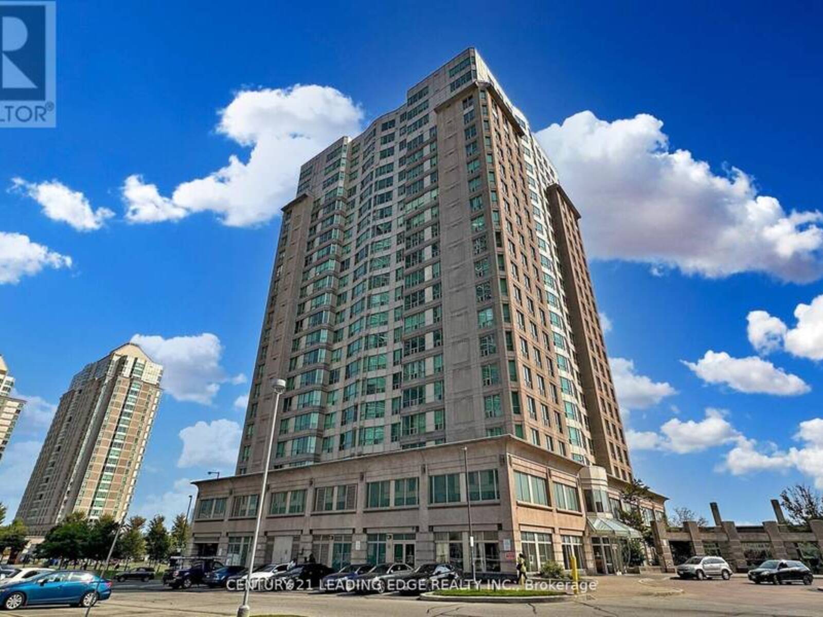 1013 - 8 LEE CENTRE DRIVE, Toronto, Ontario M1H 3H8