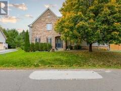 6 VALLEY RIDGE LANE Hamilton Ontario, L8N 2Z7