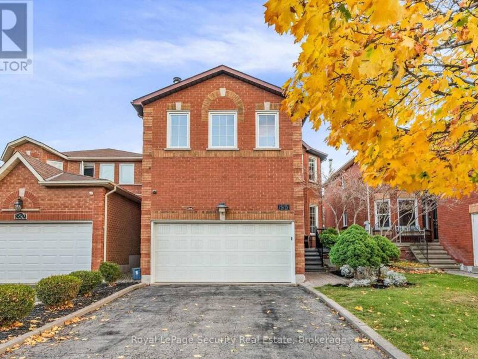 654 ASHPRIOR AVENUE, Mississauga, Ontario L5R 3N7