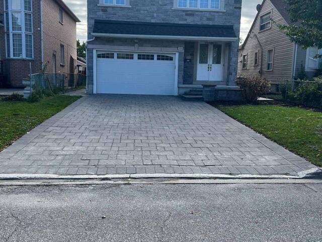 3056 MCNAUGHTON AVENUE E Mississauga Ontario, L4T 1R7