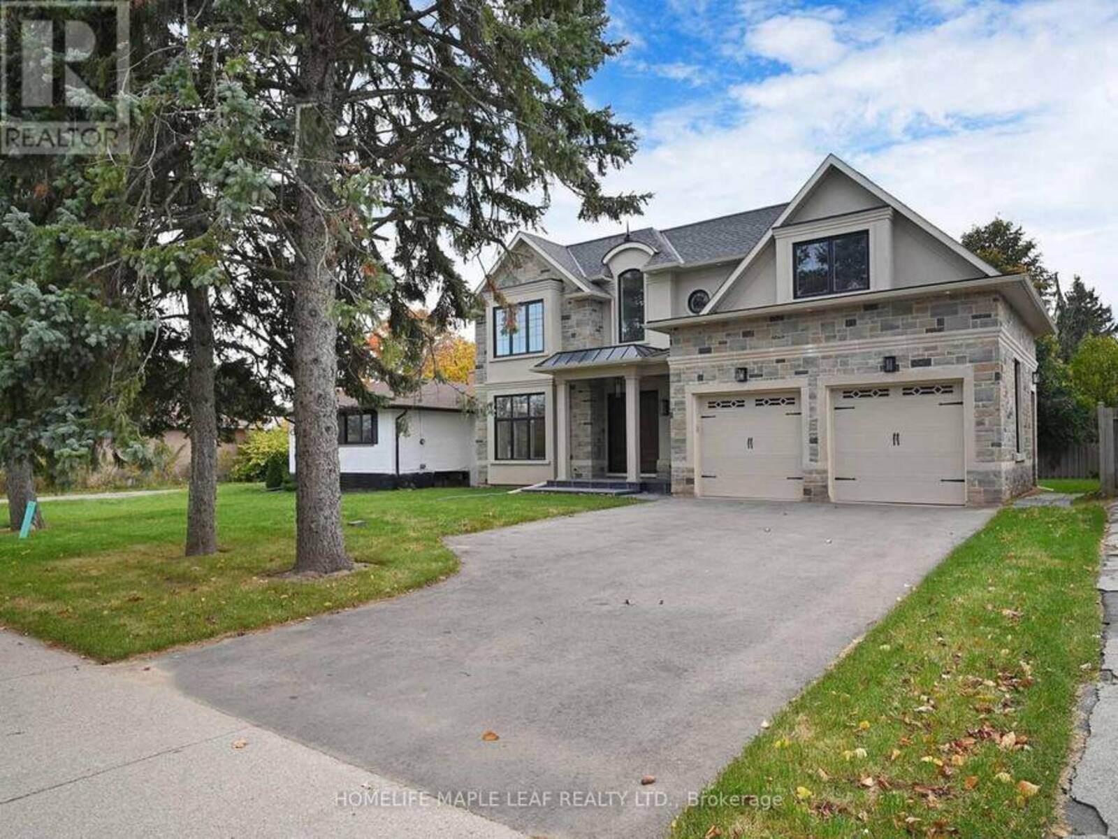 522 THIRD LINE W, Oakville, Ontario L6L 4A7