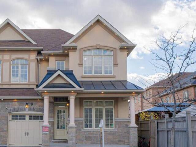 9 VILLADOWNS TRAIL Brampton Ontario, L6R 3V6