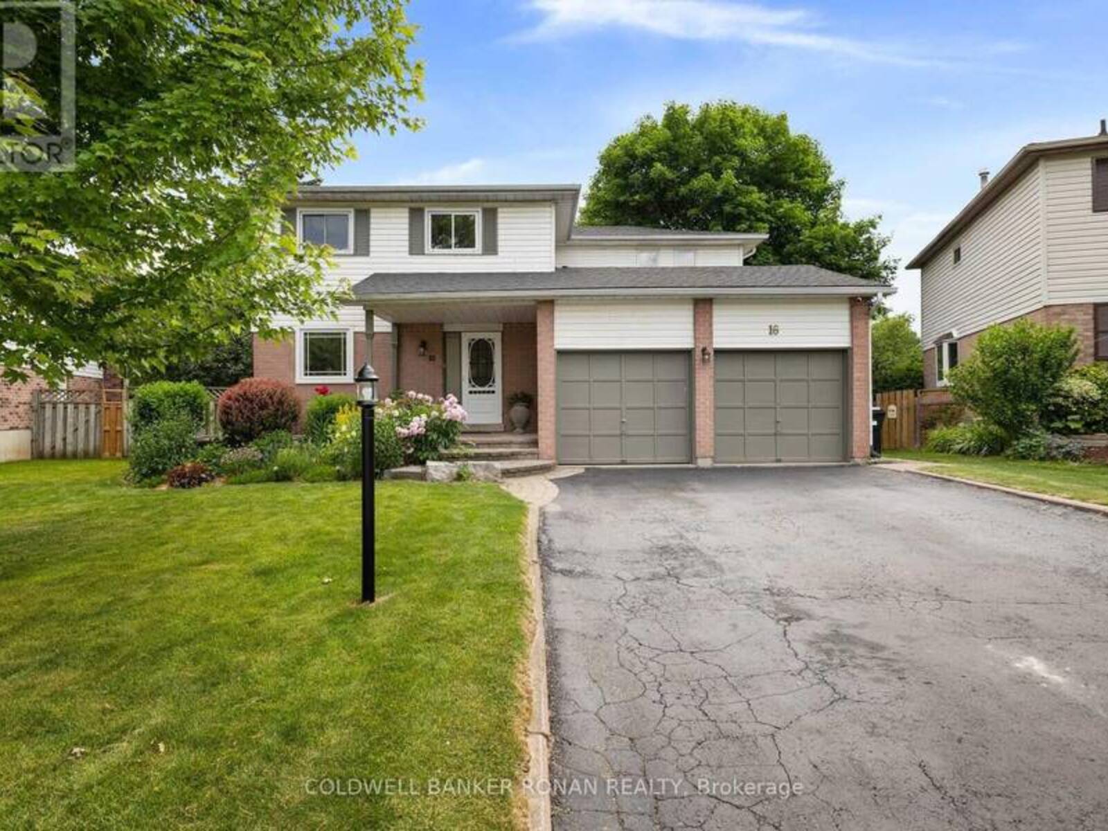 16 METCALF CRESCENT, New Tecumseth, Ontario L0G 1W0