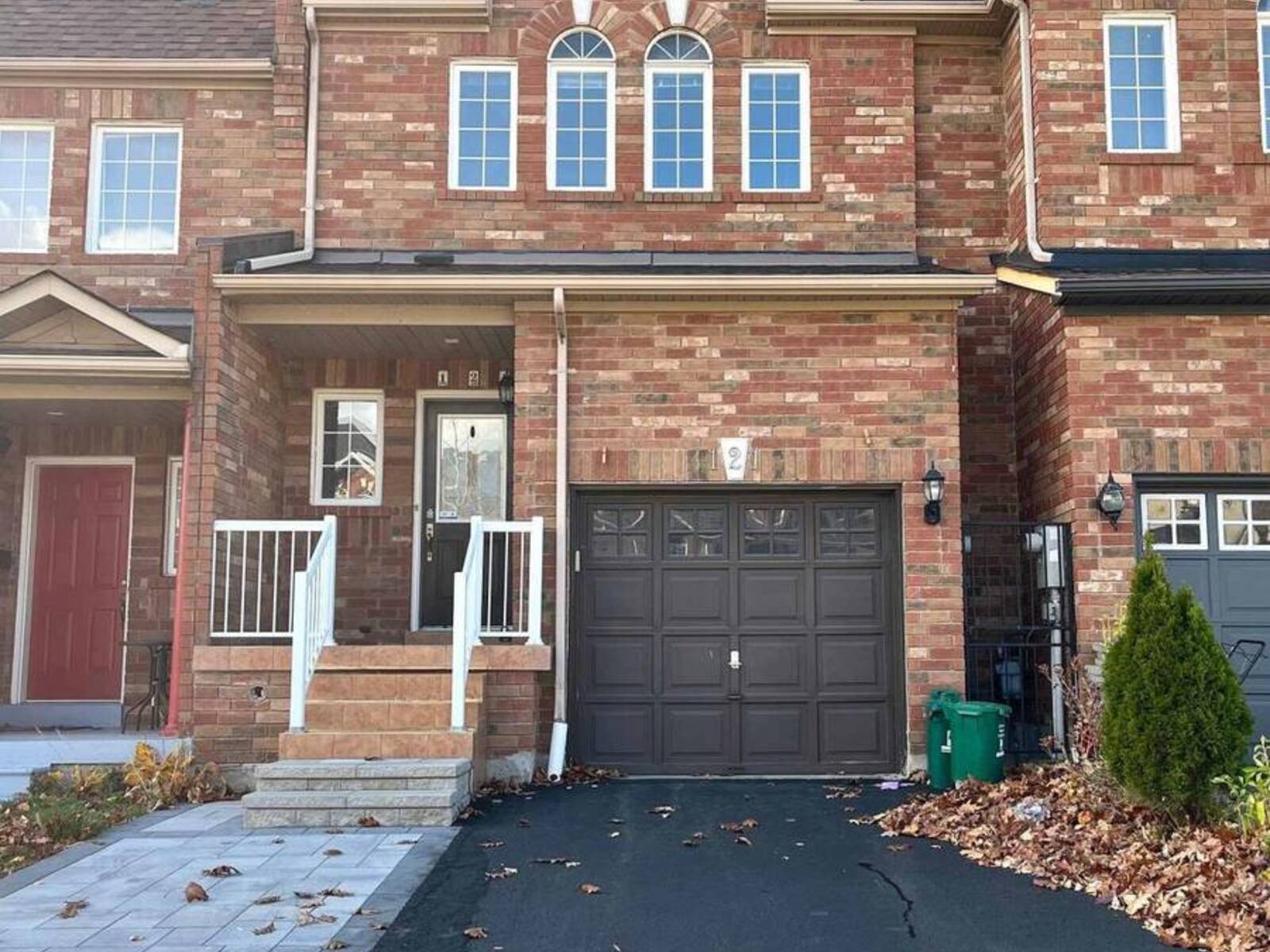 121 DOOLEY CRESCENT, Ajax, Ontario L1T 4J3