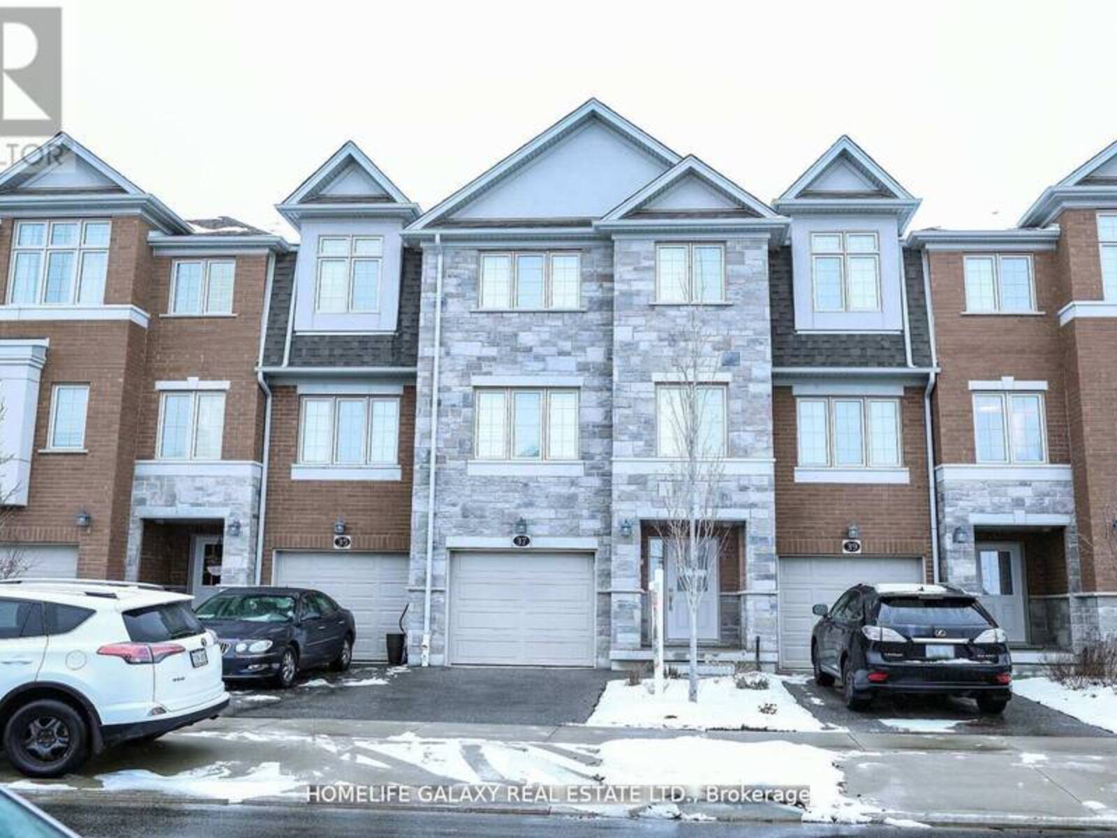 37 SPORTSMAN HILL STREET, Kitchener, Ontario N2P 2L1