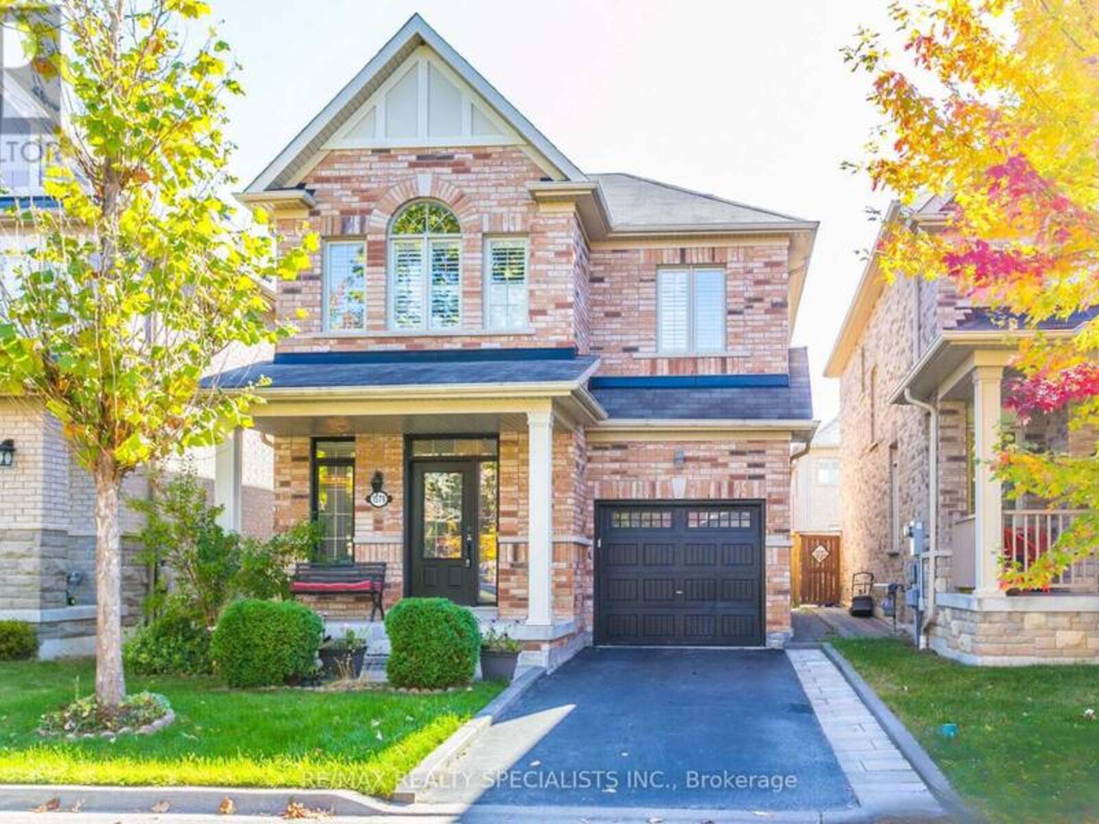 1579 EDGECROFT DRIVE, Pickering, Ontario L1X 0B6