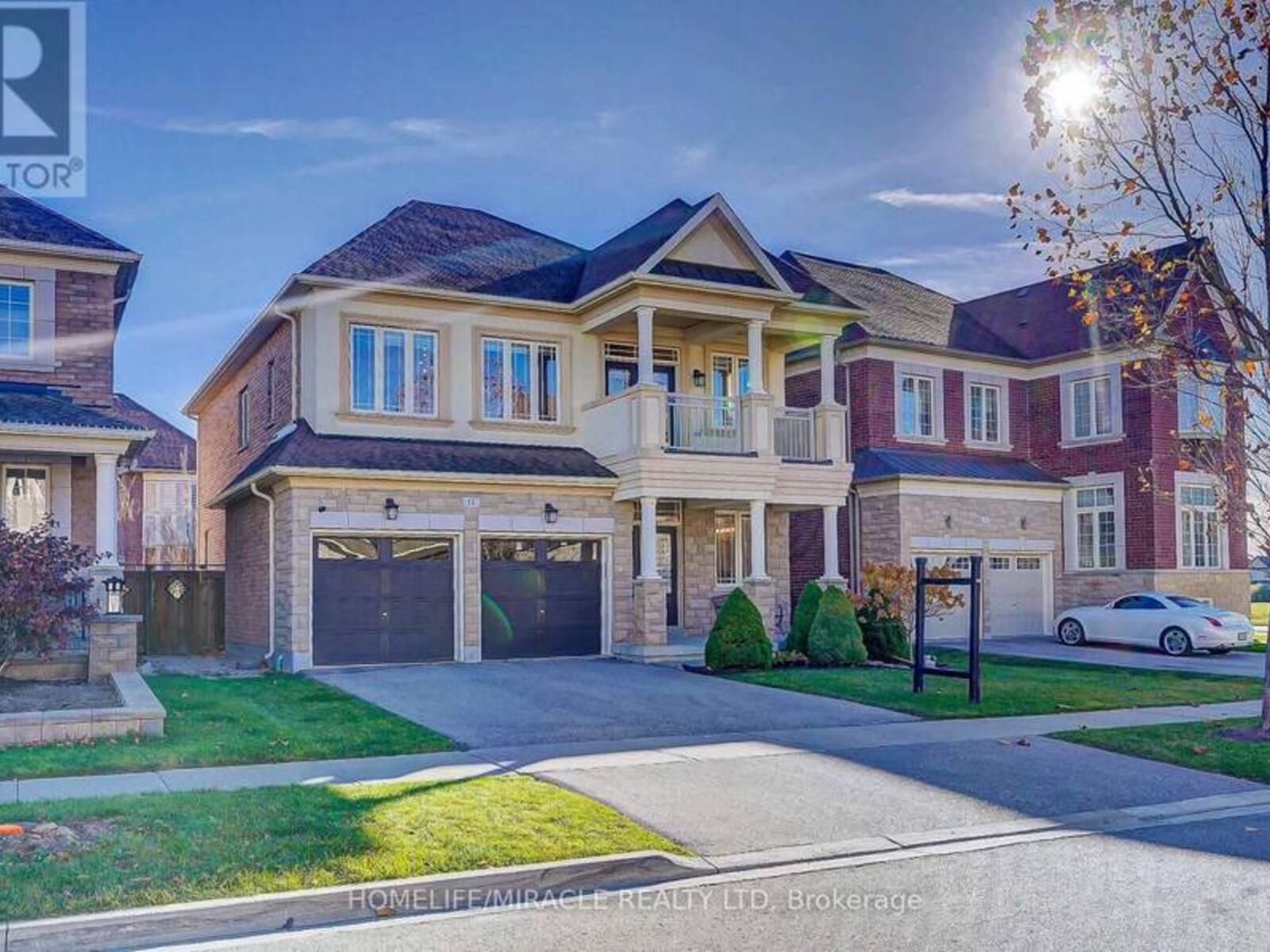 11 GARYSCHOLL ROAD, Vaughan, Ontario L4H 3R3