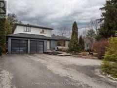 561 REBECCA STREET Oakville Ontario, L6K 1L2