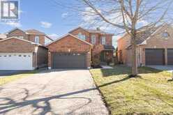 346 PICKERING CRESCENT | Newmarket Ontario | Slide Image One