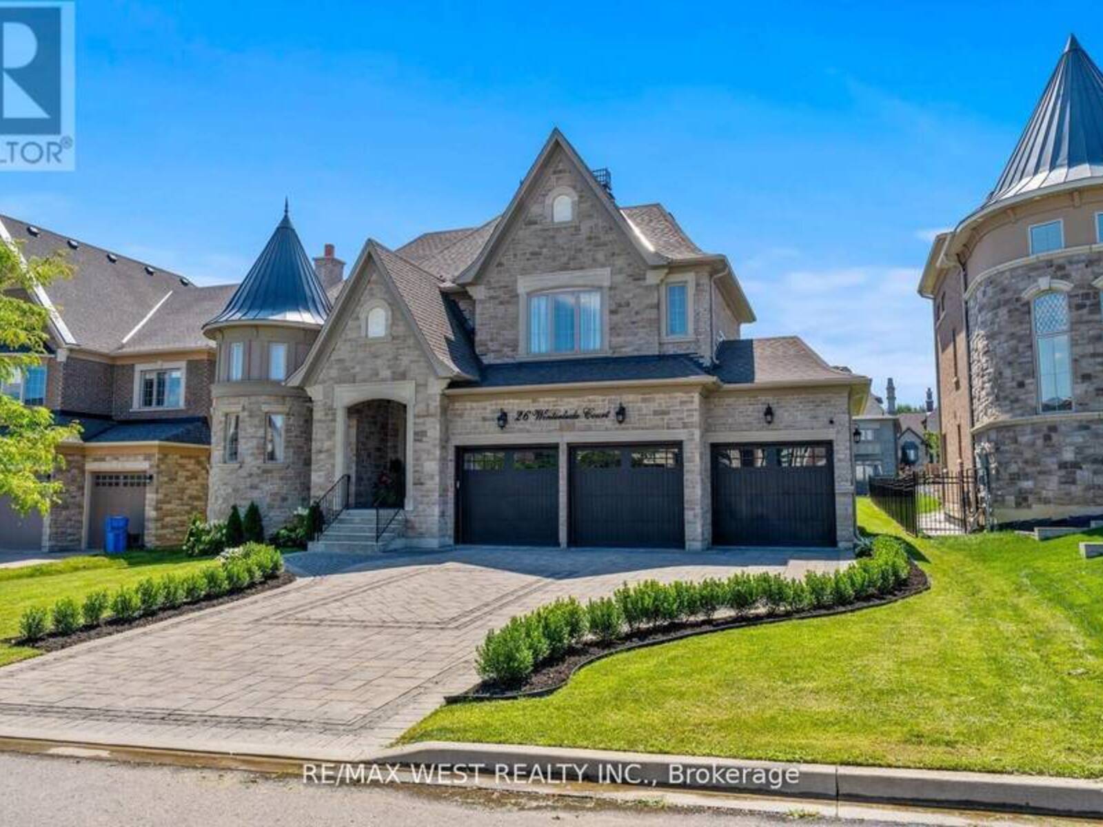 26 WINTERLUDE COURT, Vaughan, Ontario L0J 1C0