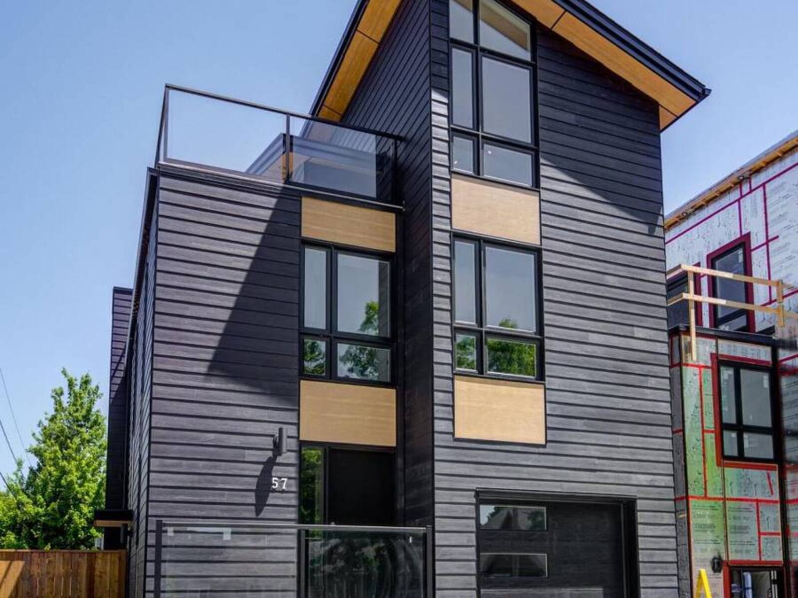 57 CENTRE STREET, Grand Bend, Ontario N0M 1T0