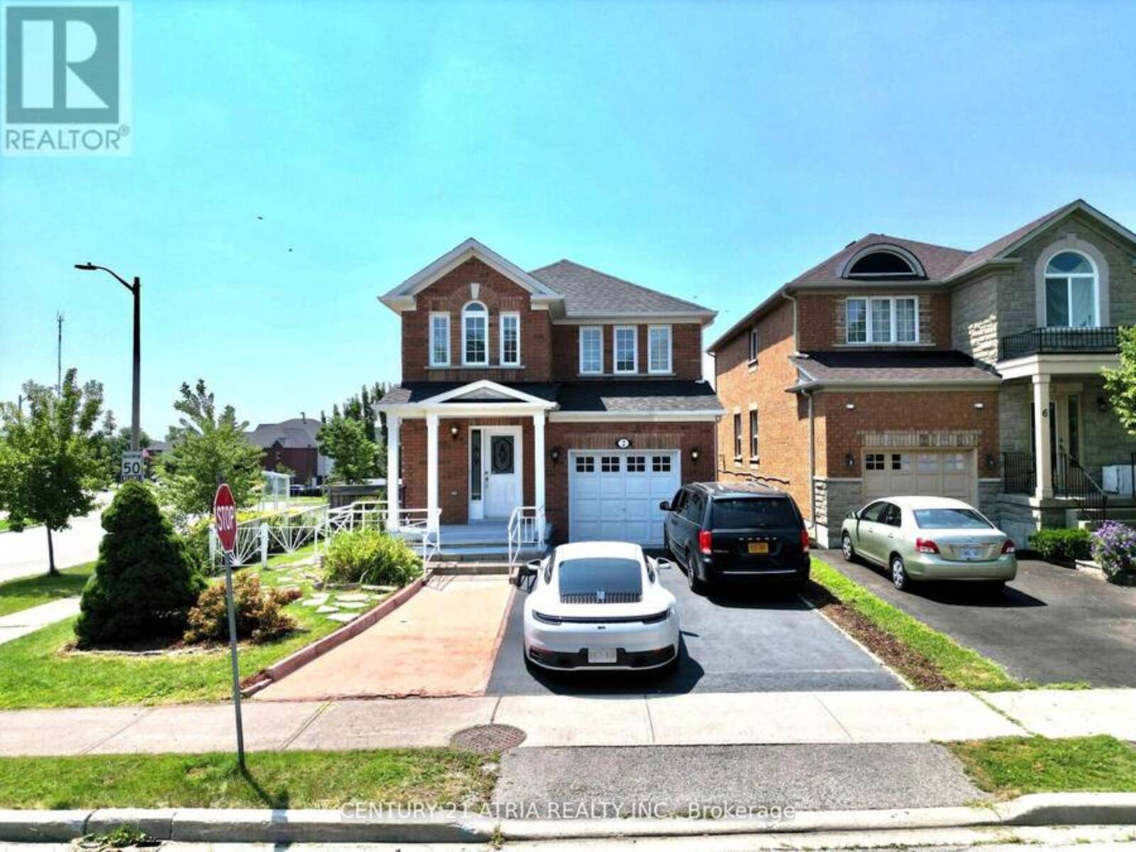 2 BESTVIEW CRESCENT, Vaughan, Ontario L6A 3S8