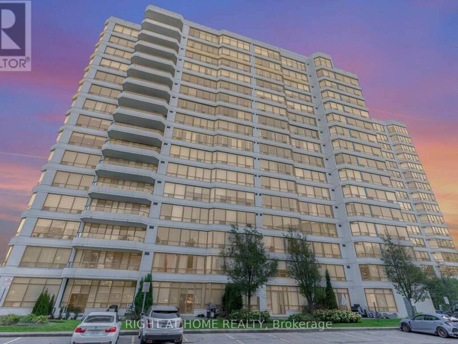 310 - 120 PROMENADE CIRCLE, Vaughan, Ontario L4J 7W9