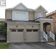 185 RIVER RIDGE BOULEVARD | Aurora Ontario | Slide Image One