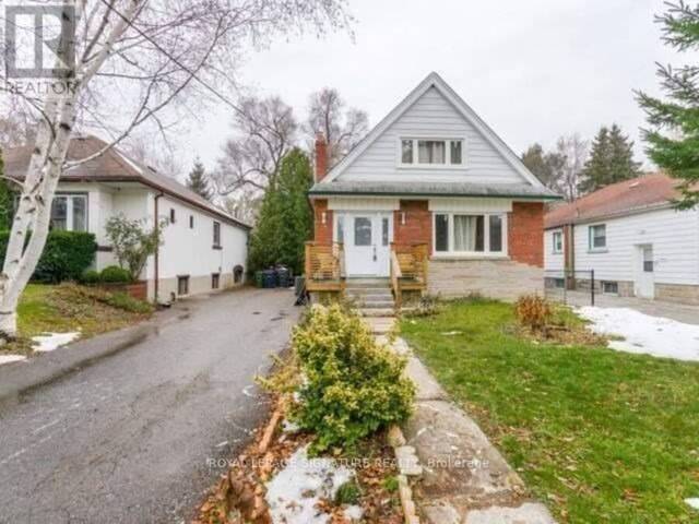 5 RIPON ROAD Toronto Ontario, M4B 1H8