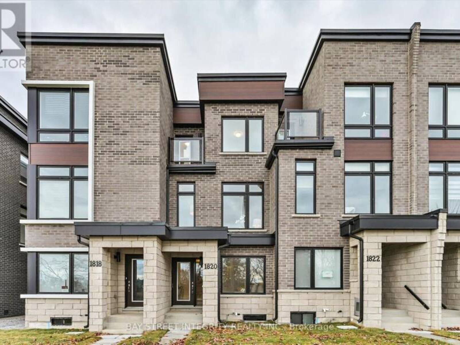 1820 DONALD COUSENS PARKWAY, Markham, Ontario L6B 0V5