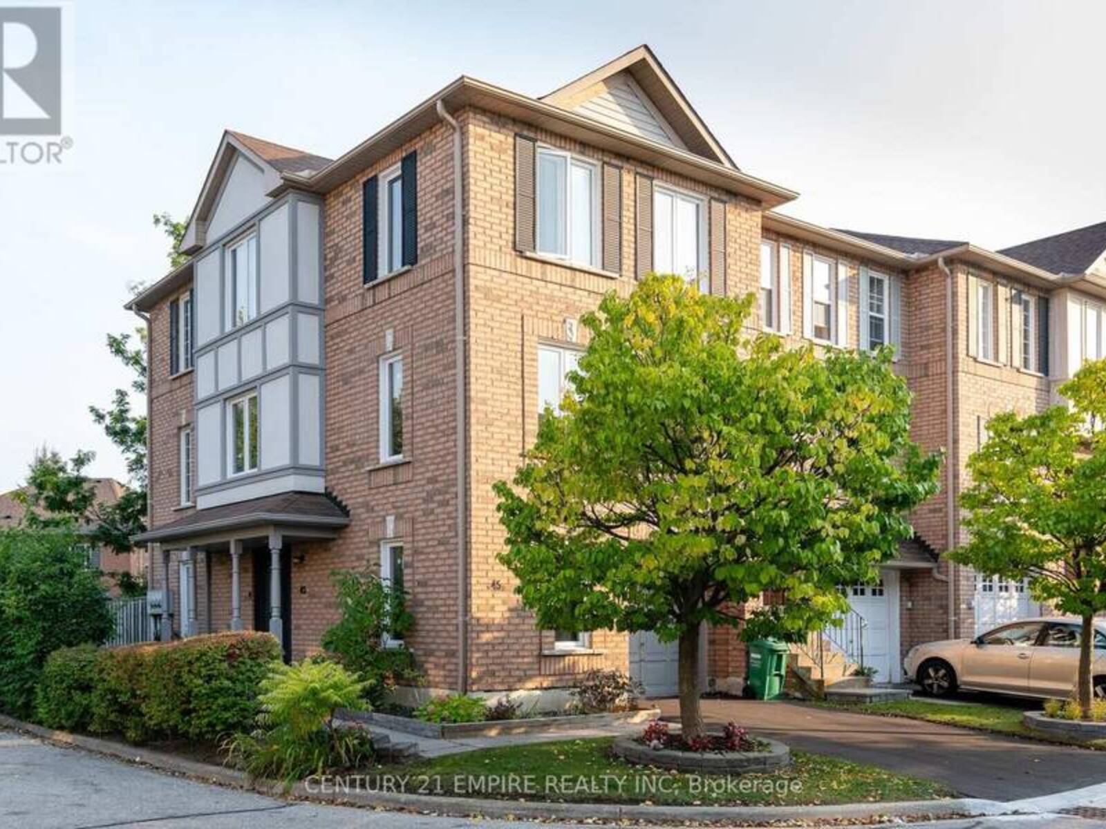 45 - 2 CLAY BRICK COURT, Brampton, Ontario L6V 4M7