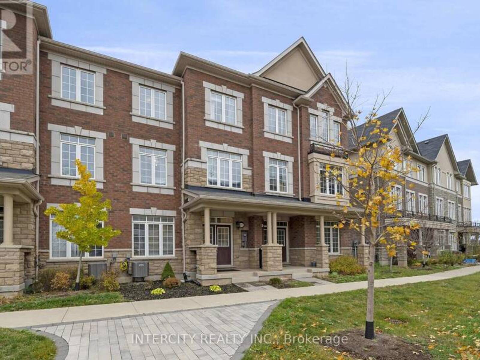 3012 RIVERTRAIL COMMON, Oakville, Ontario L6M 0Z1