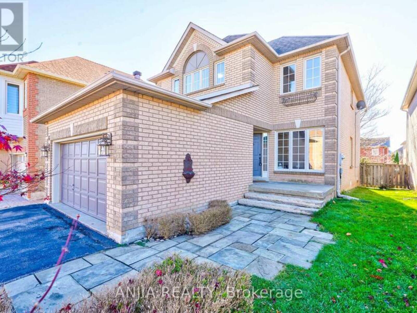 43 BUCKHORN AVENUE, Richmond Hill, Ontario L4C 0E5