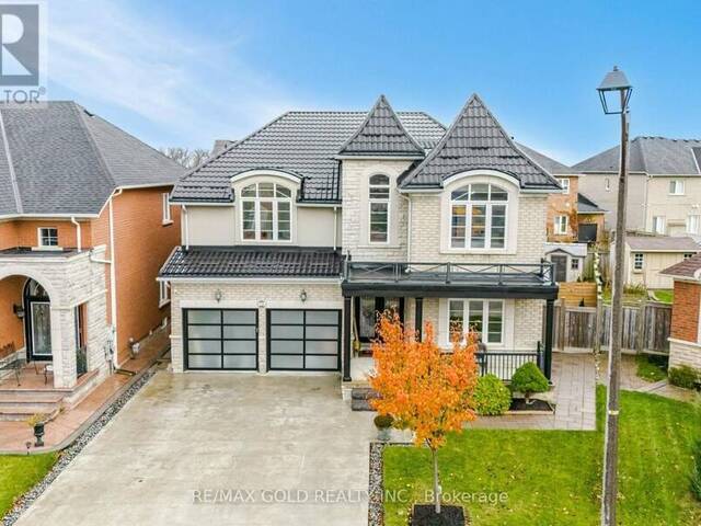 26 REGIS CIRCLE Brampton Ontario, L6P 1Y8