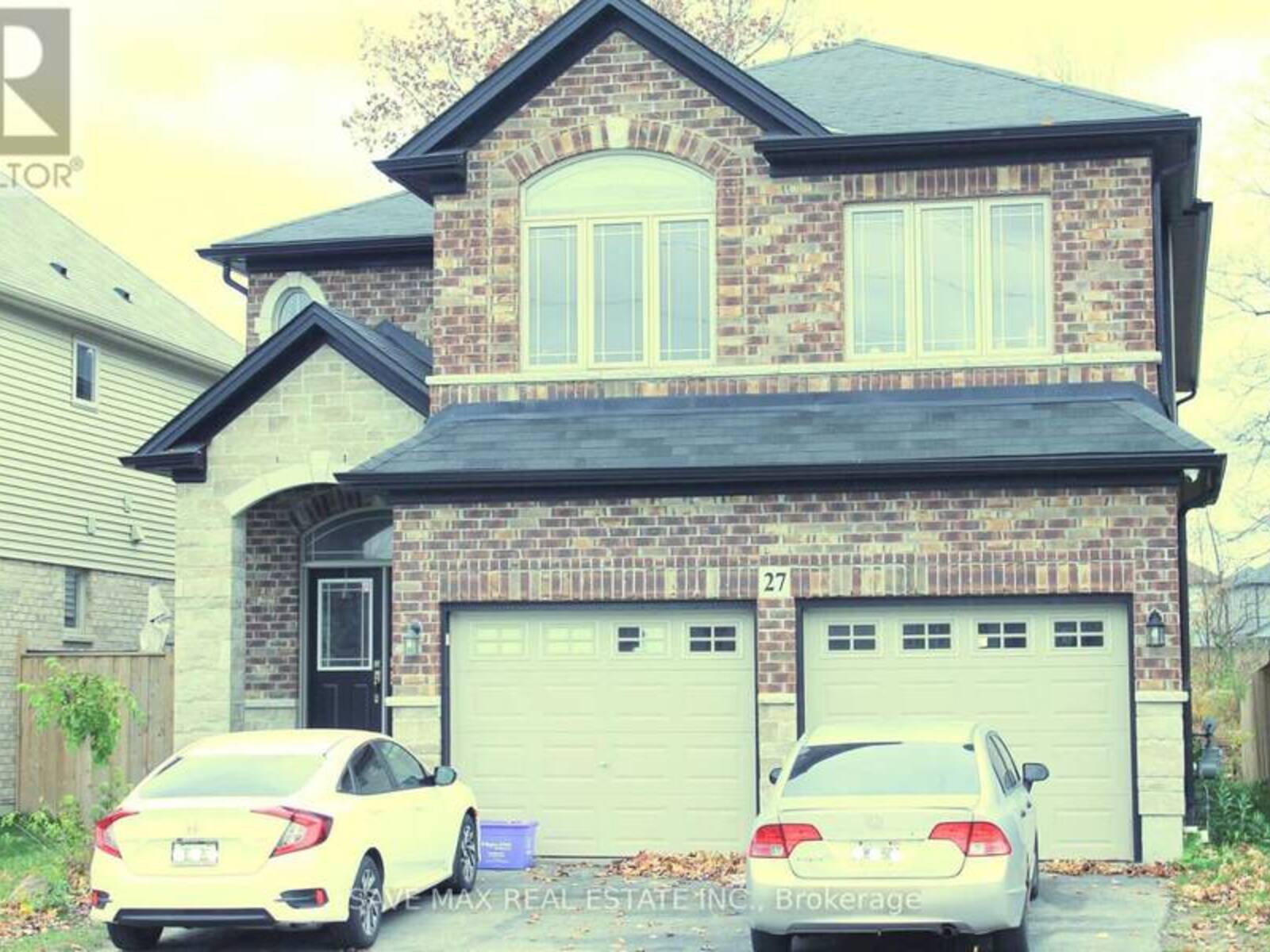 27 ELMBANK TRAIL, Kitchener, Ontario N2R 0B3