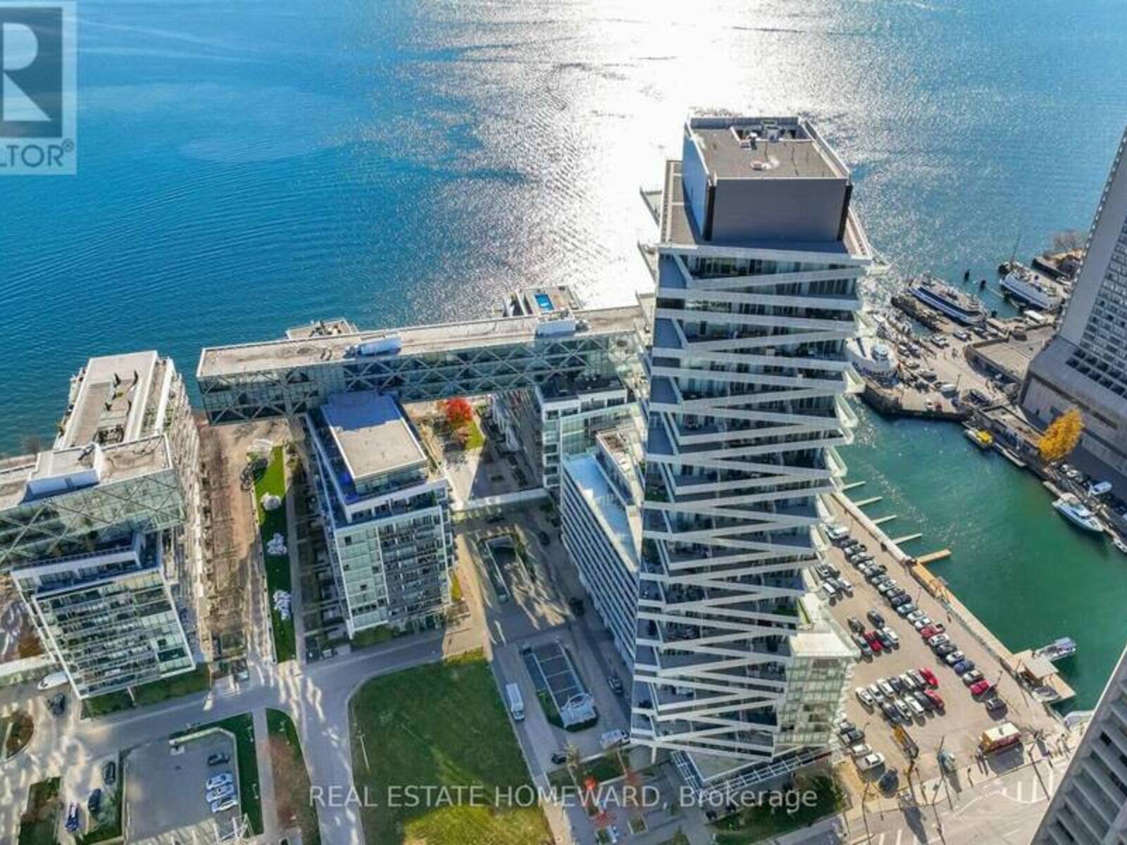 902 - 29 QUEENS QUAY E, Toronto, Ontario M5E 0A4