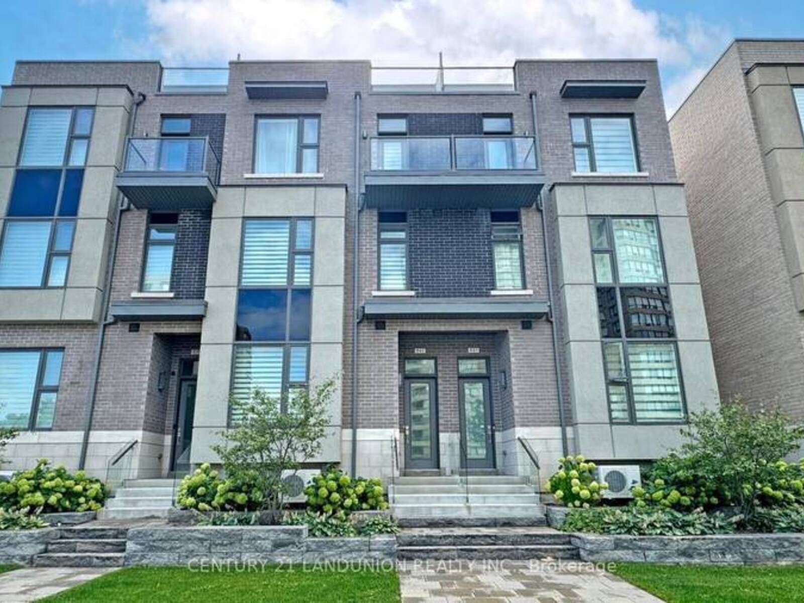 841 CLARK AVENUE W, Vaughan, Ontario L4J 0K6