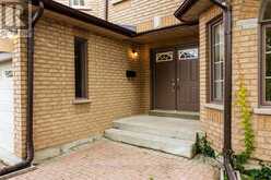 3 CREEKVIEW AVENUE | Richmond Hill Ontario | Slide Image Four