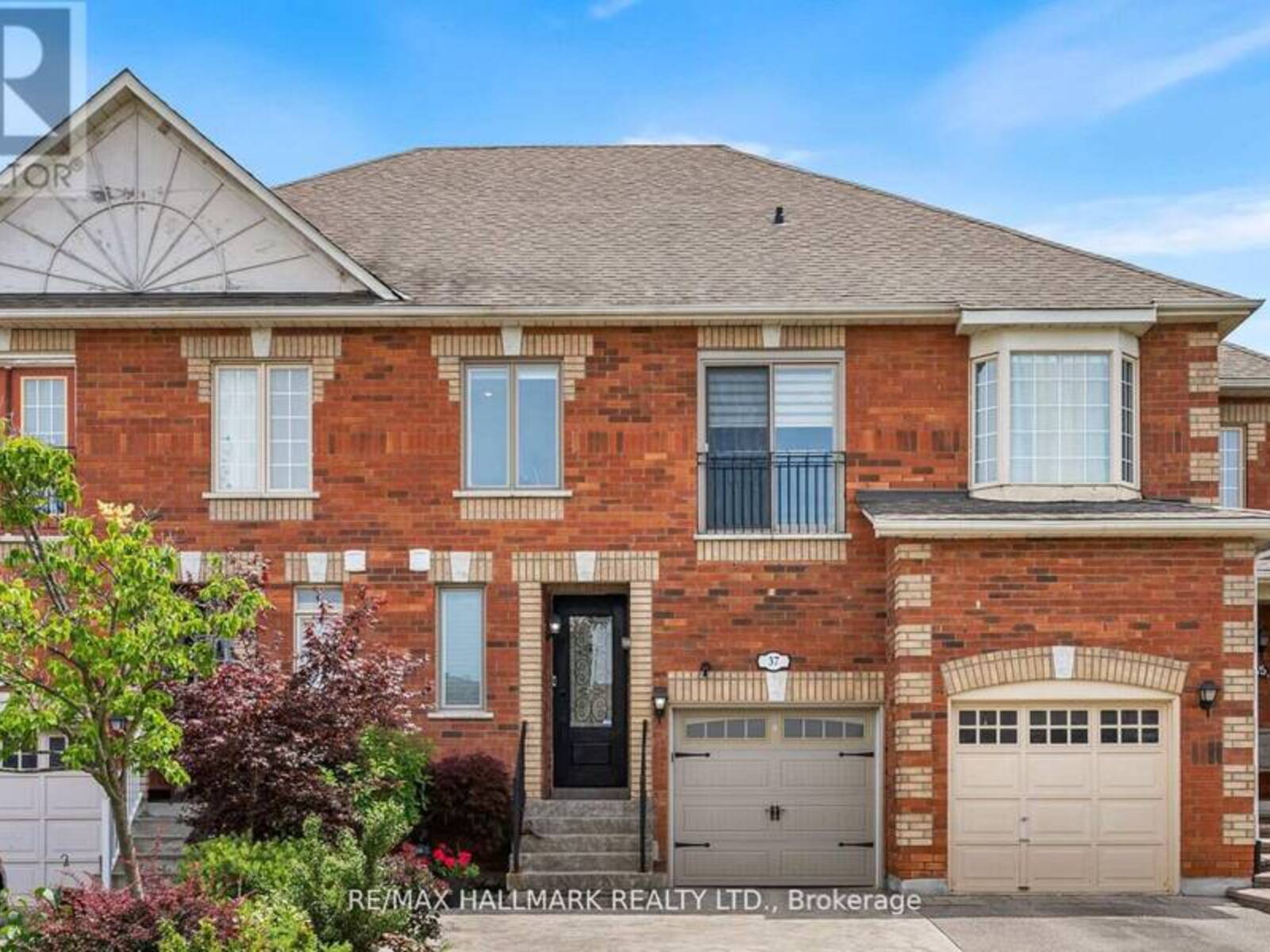 37 COPPERSTONE CRESCENT, Richmond Hill, Ontario L4S 2C5