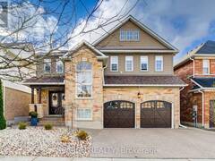 32 TRILLER AVENUE Cambridge Ontario, N1P 1J8