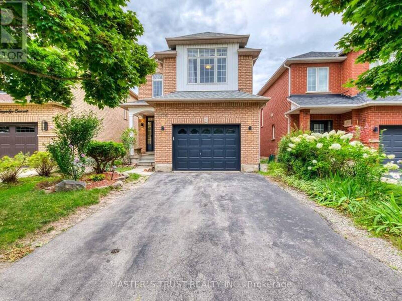 2576 LONGRIDGE CRESCENT, Oakville, Ontario L6H 6R9