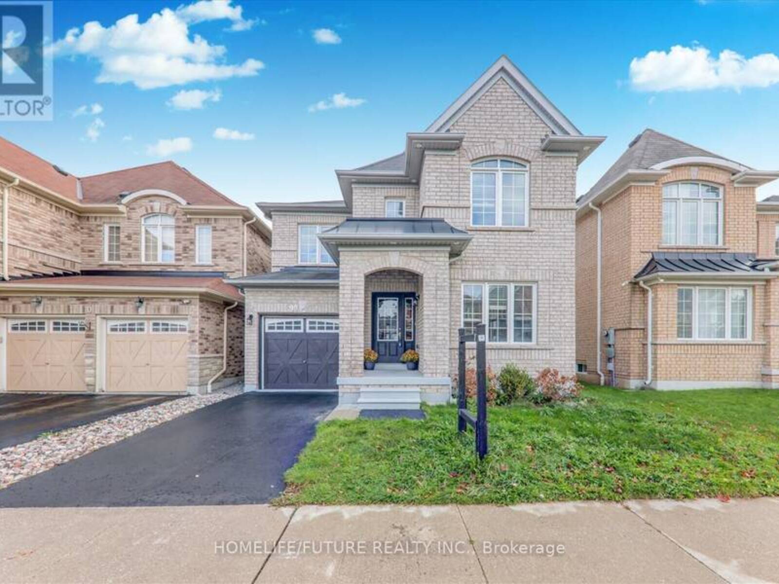 99 OSWELL DRIVE, Ajax, Ontario L1Z 0L5