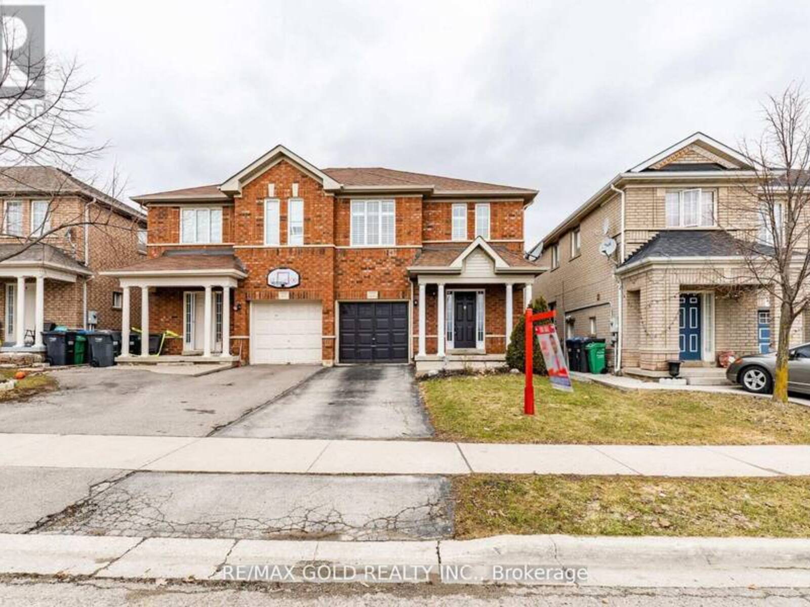 28 RIVERMERE COURT, Brampton, Ontario L7A 1R4