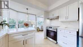 311 - 22 CLARISSA DRIVE | Richmond Hill Ontario | Slide Image One