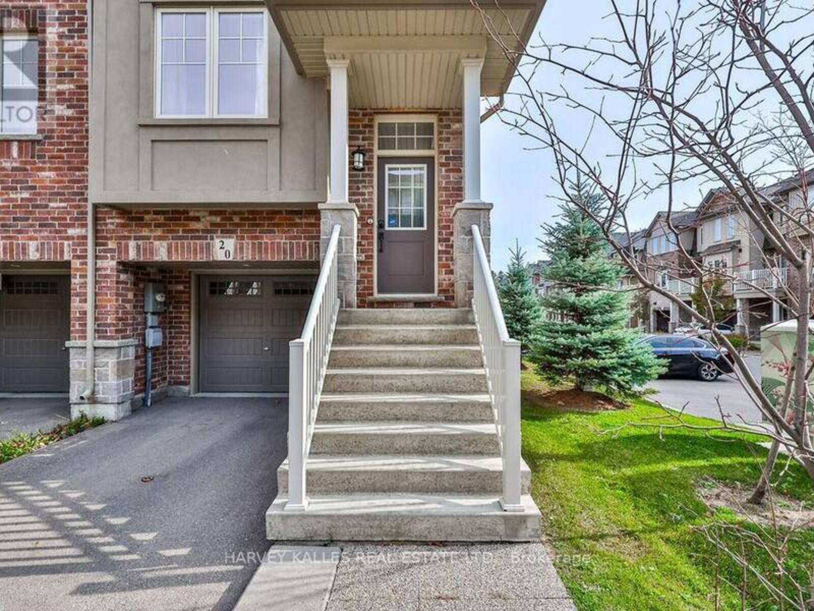 20 BARLEY LANE, Hamilton, Ontario L9K 0K1