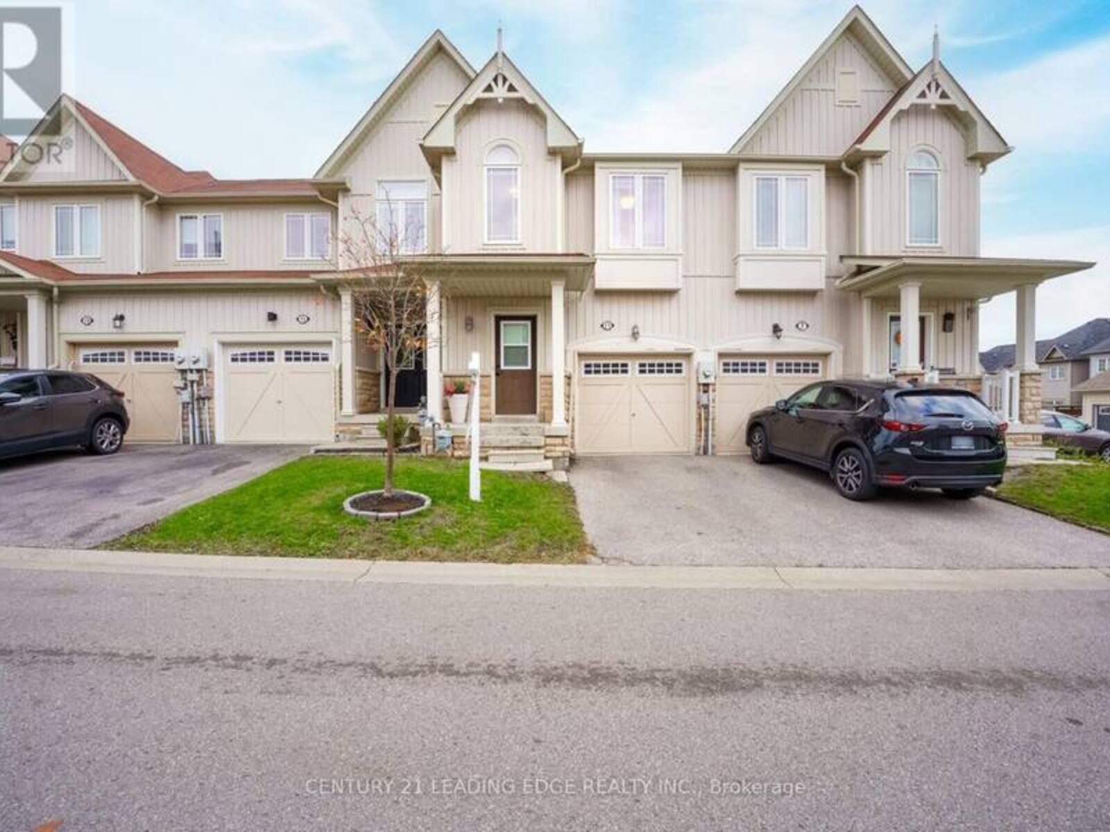 11 CONNELL LANE, Clarington, Ontario L1C 0J5