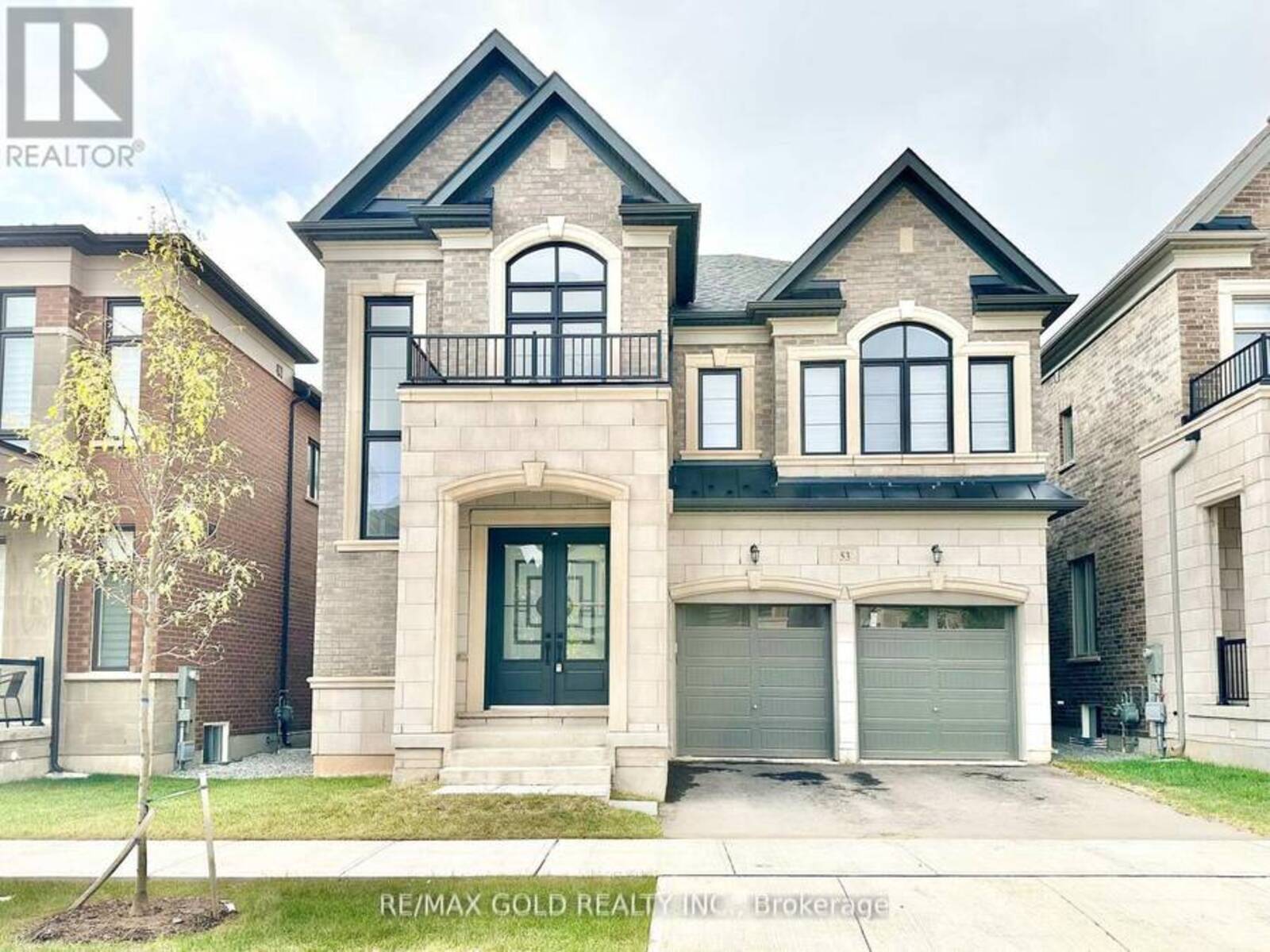 53 BOULTON TRAIL, Oakville, Ontario L6H 0Z9