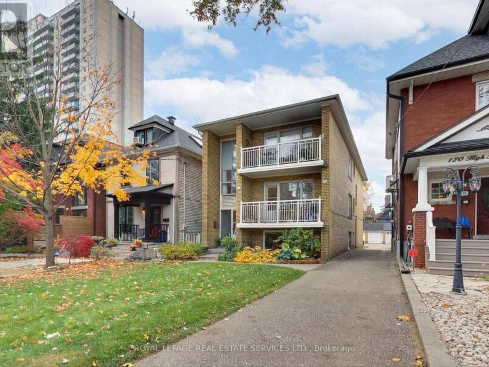 118 HIGH PARK AVENUE, Toronto, Ontario M6P 2S4