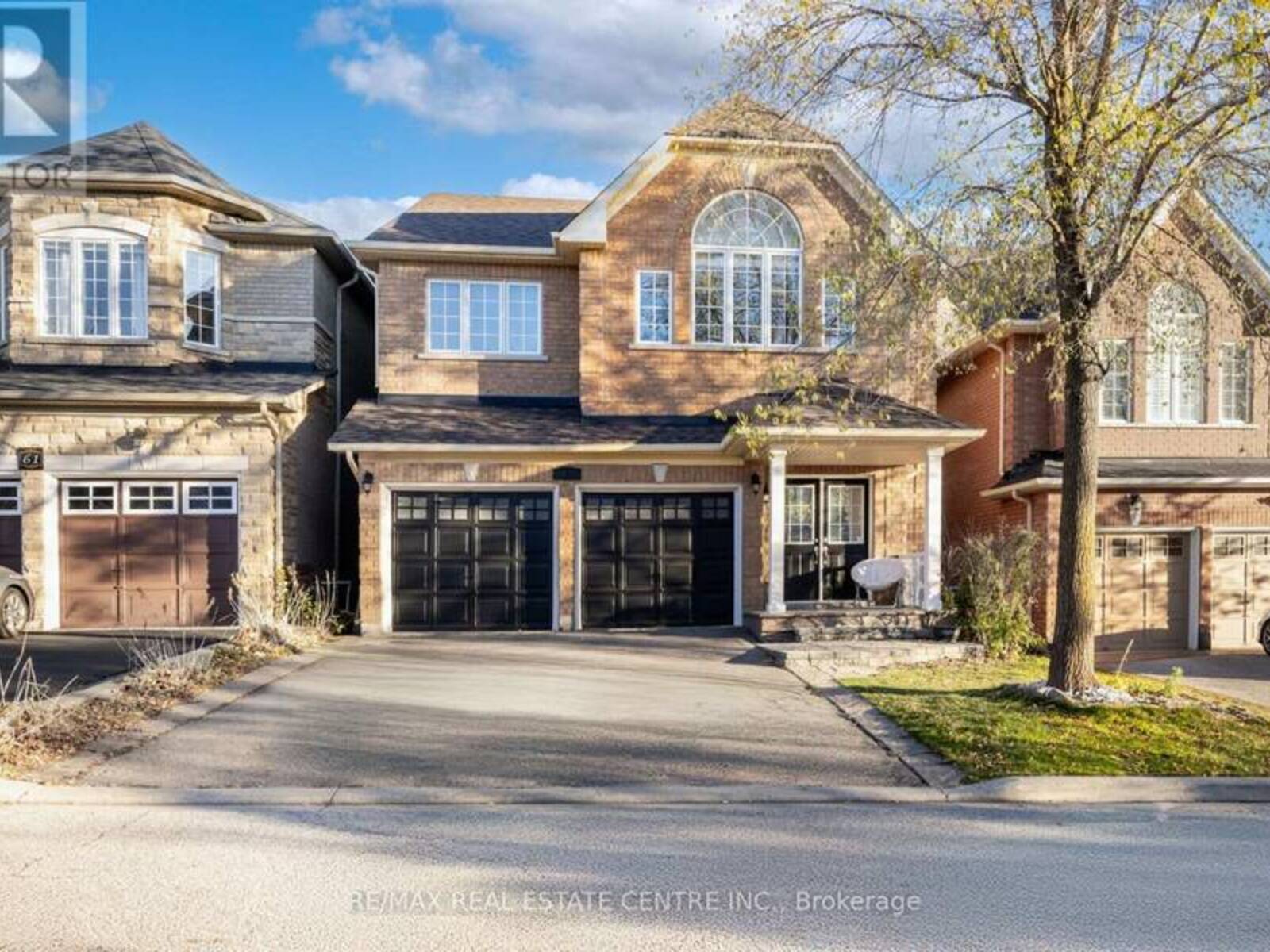 63 OBLATE CRESCENT, Brampton, Ontario L6Y 0L4