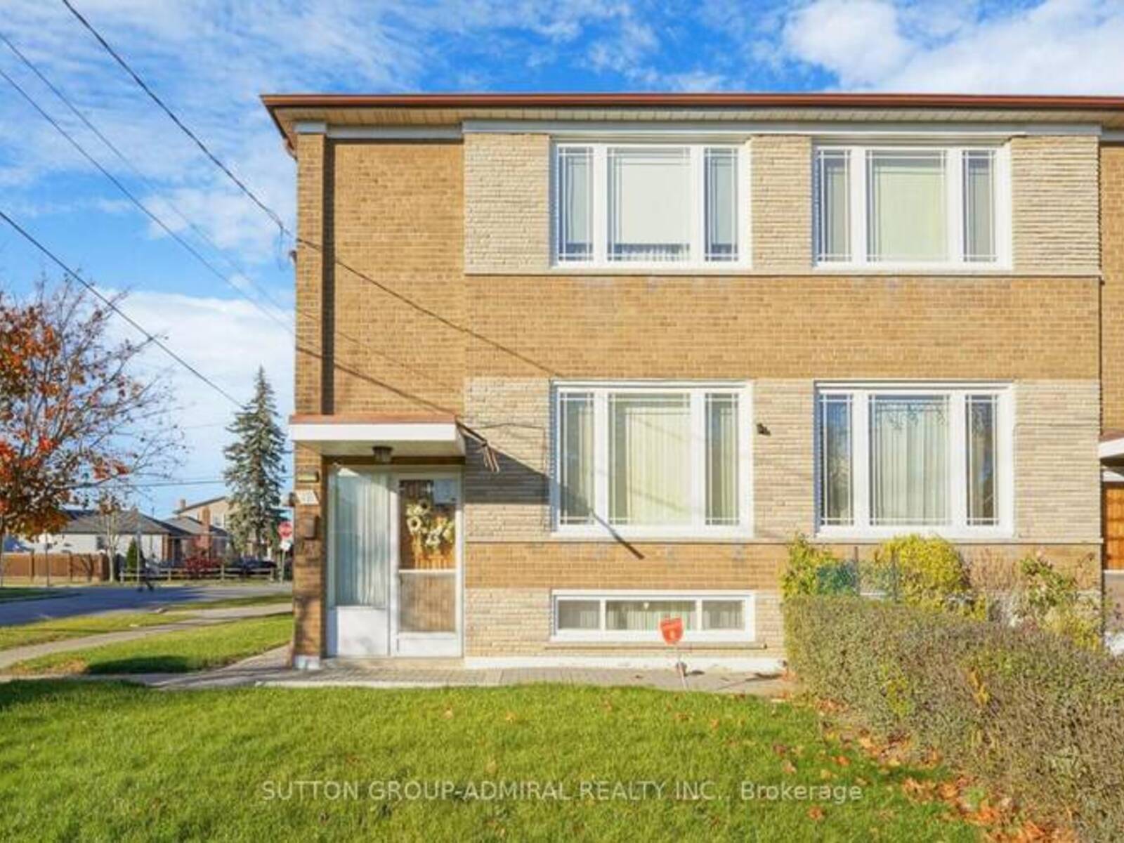 48 DUBRAY AVENUE, Toronto, Ontario M3K 1V5