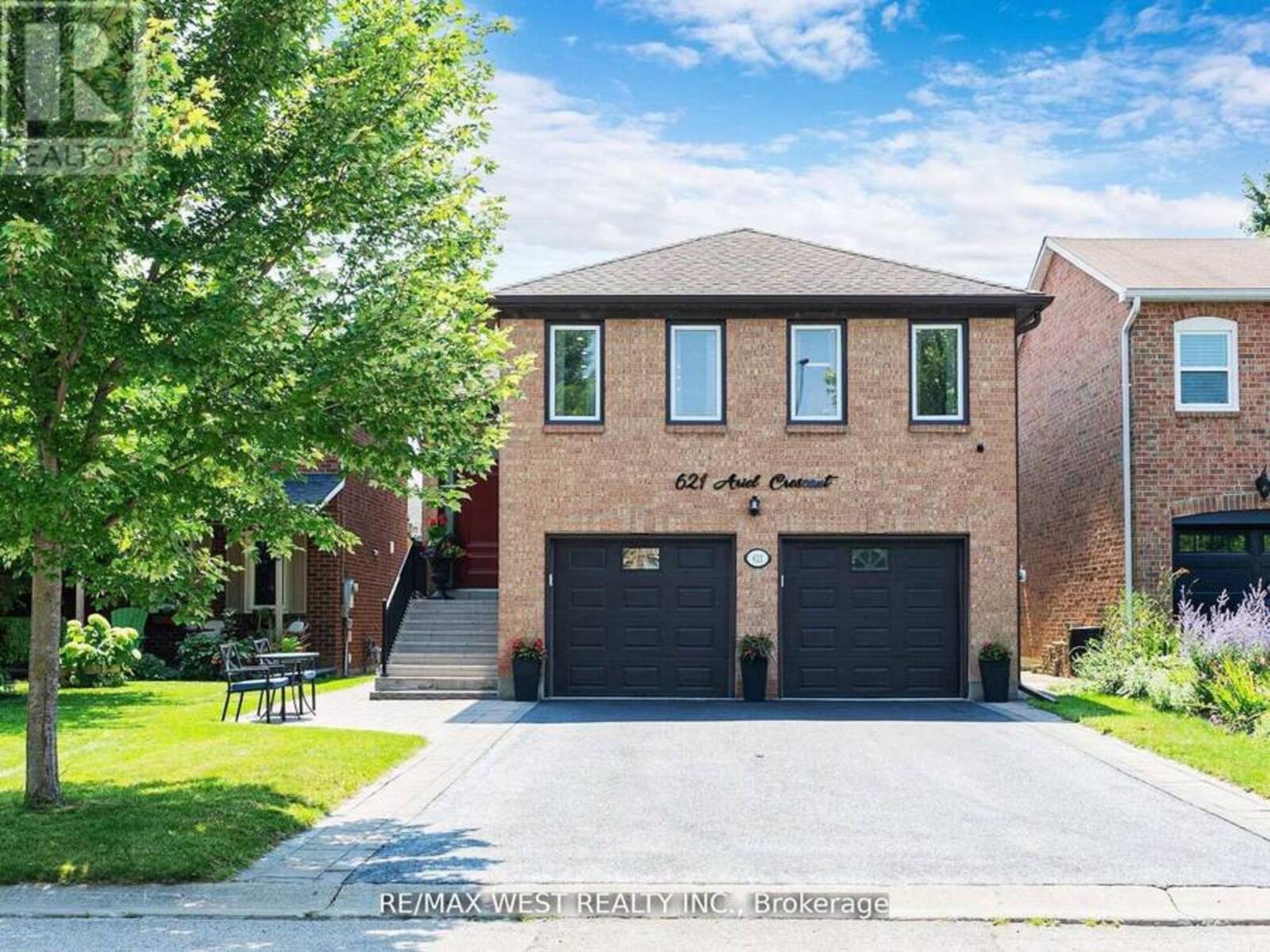 621 ARIEL CRESCENT, Pickering, Ontario L1V 4V6